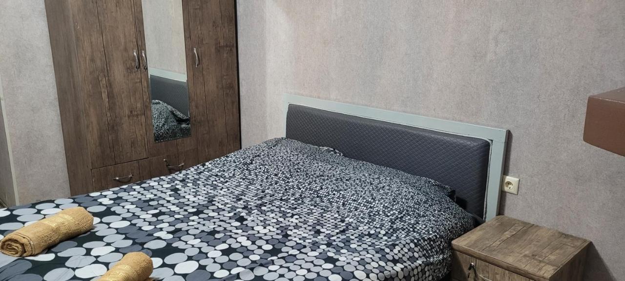 Kiev Hostel Tbilisi Luaran gambar