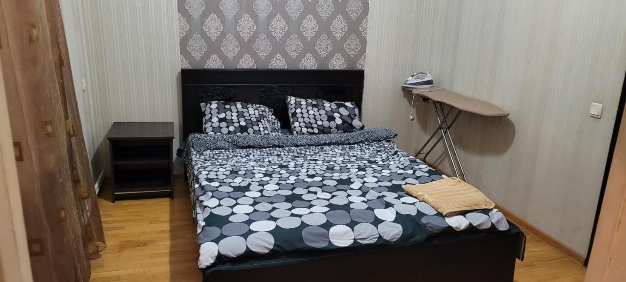 Kiev Hostel Tbilisi Luaran gambar