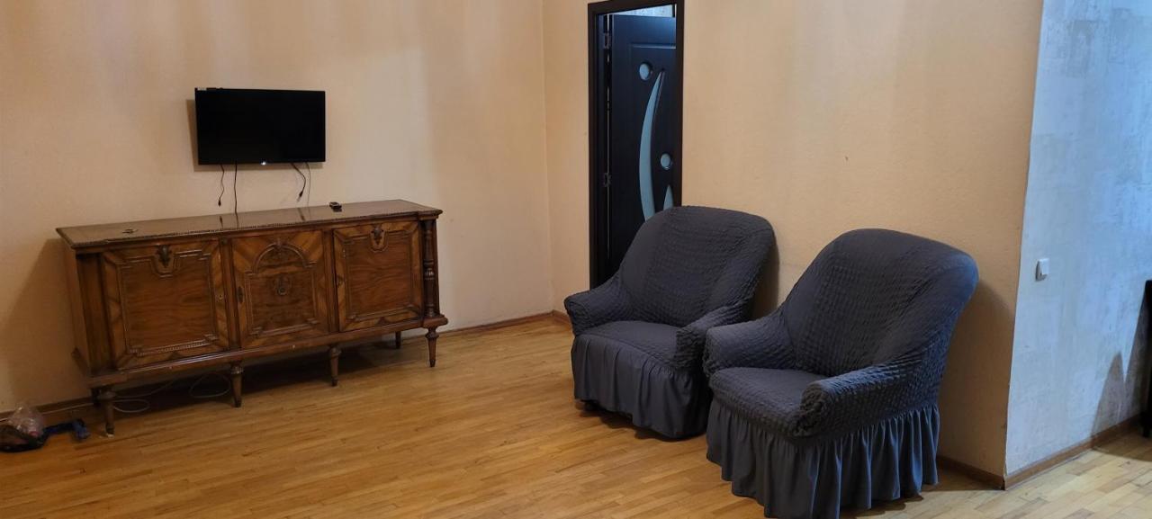 Kiev Hostel Tbilisi Luaran gambar