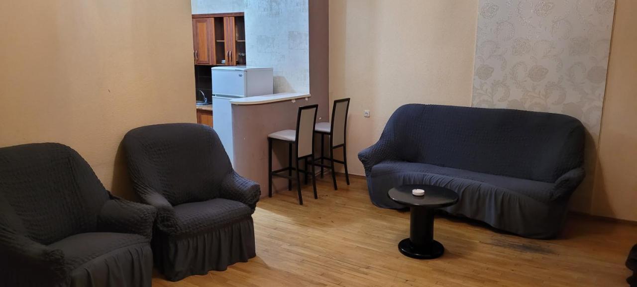 Kiev Hostel Tbilisi Luaran gambar