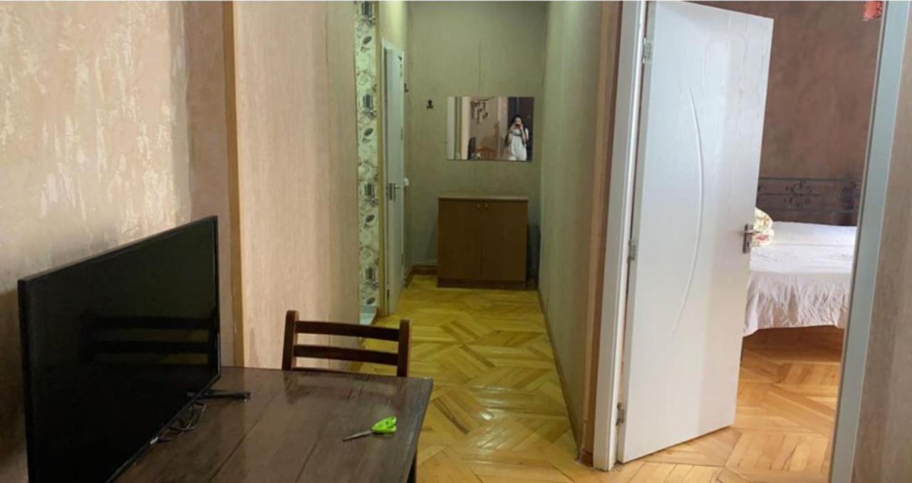 Kiev Hostel Tbilisi Luaran gambar