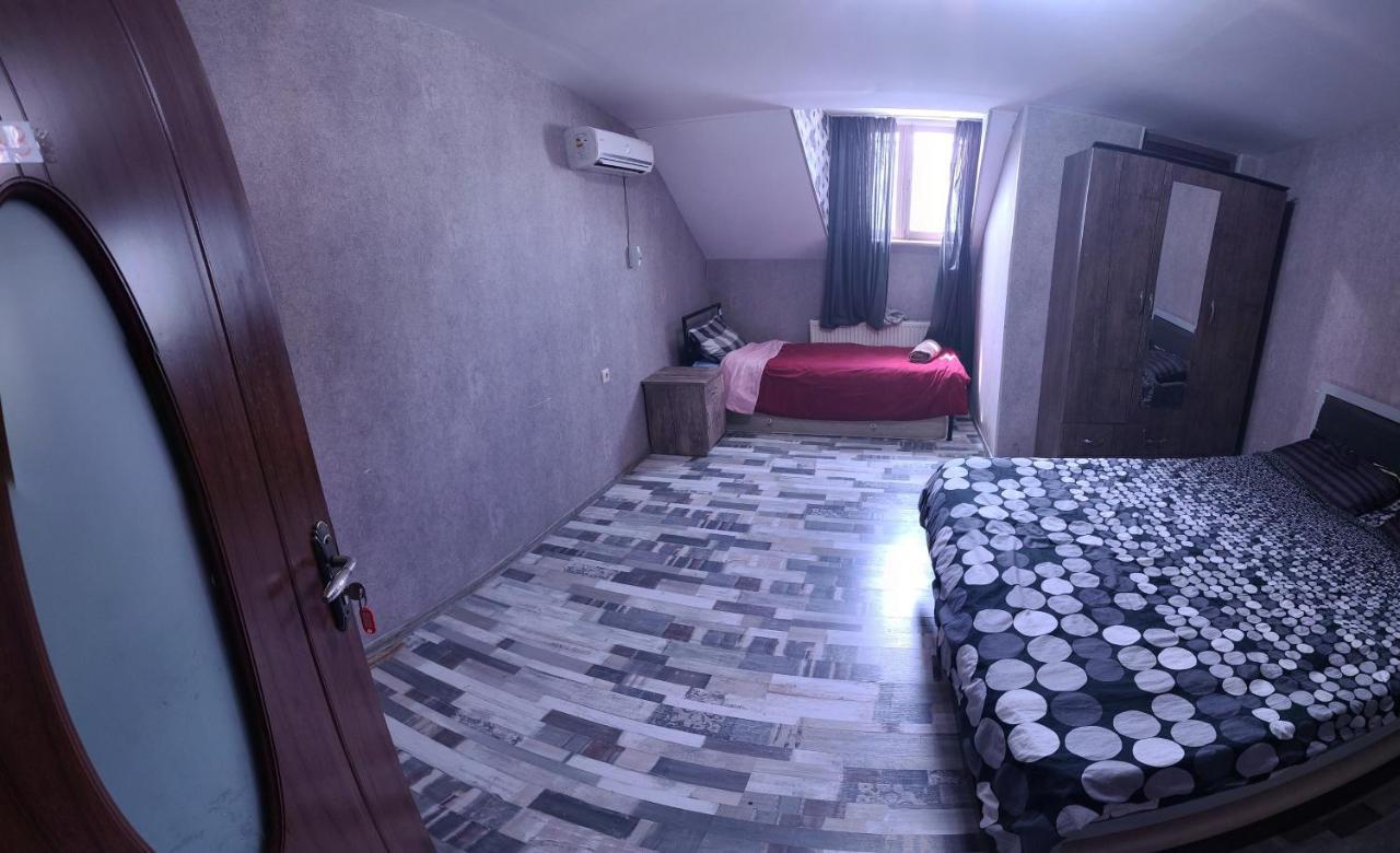 Kiev Hostel Tbilisi Luaran gambar