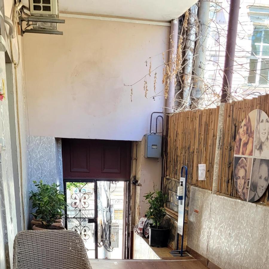 Kiev Hostel Tbilisi Luaran gambar