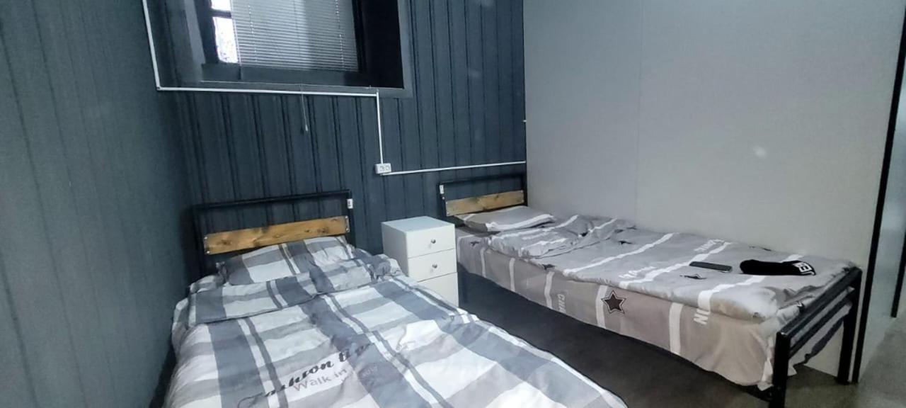 Kiev Hostel Tbilisi Luaran gambar