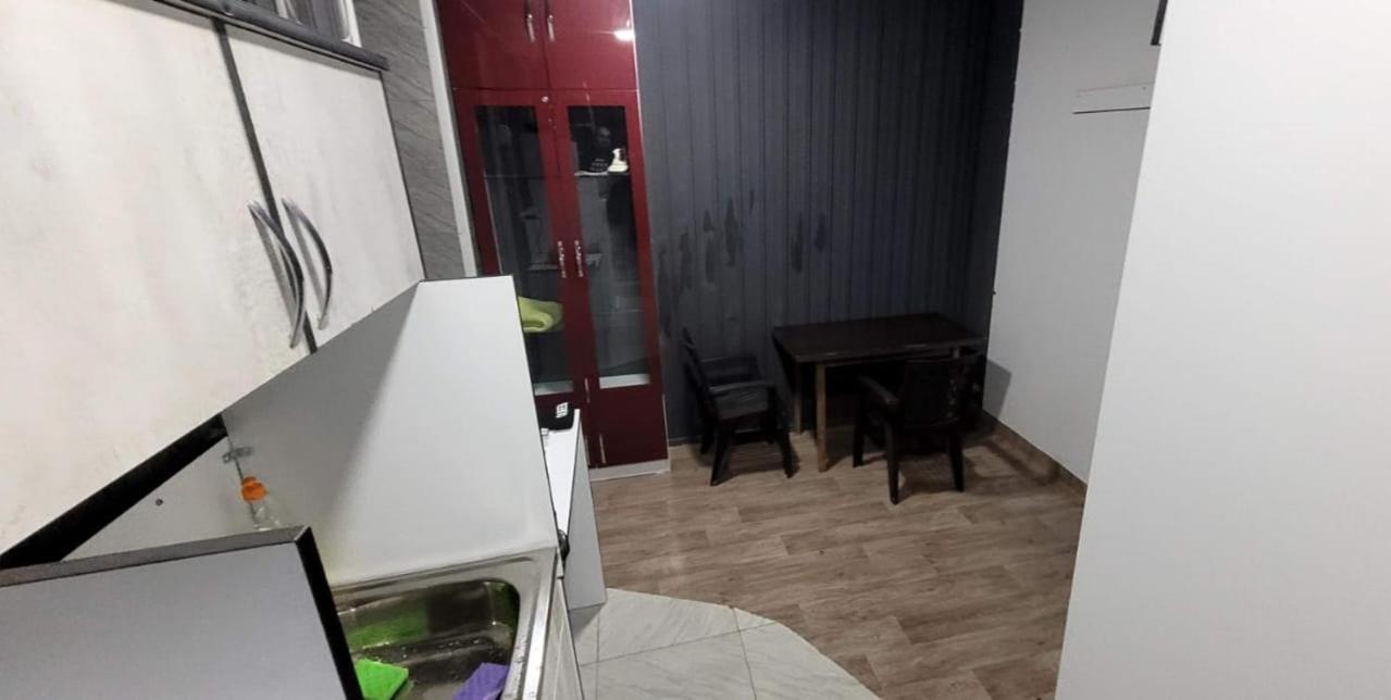 Kiev Hostel Tbilisi Luaran gambar