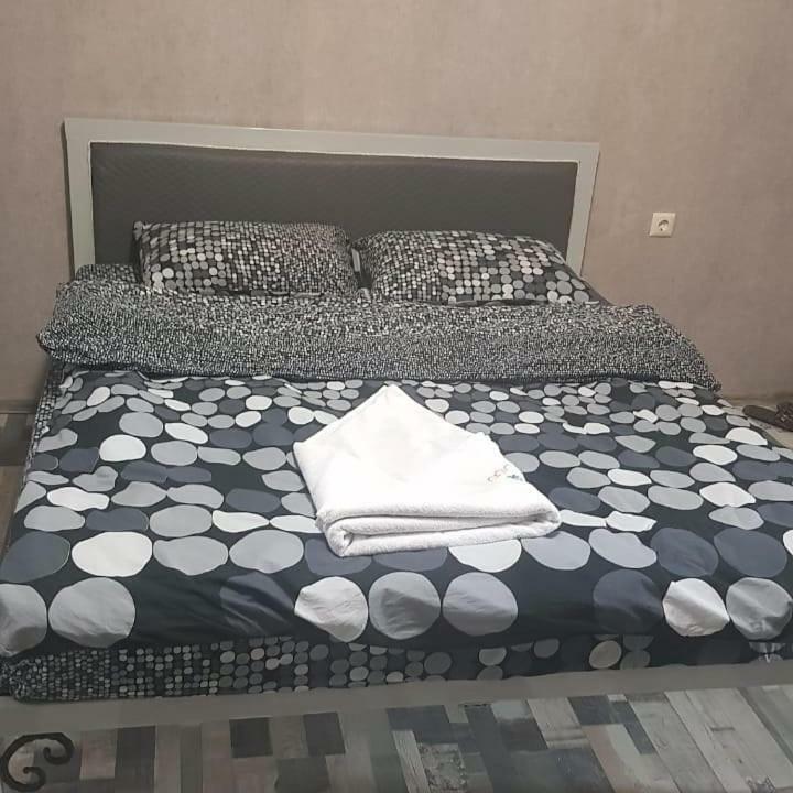 Kiev Hostel Tbilisi Luaran gambar